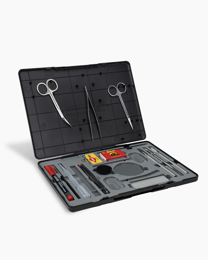 Camlin Dissection Box Comes with 18 surgical-grade instruments and lab accessories